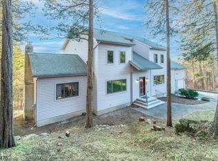 15 Bucky Ln, Vernon, NJ 07462