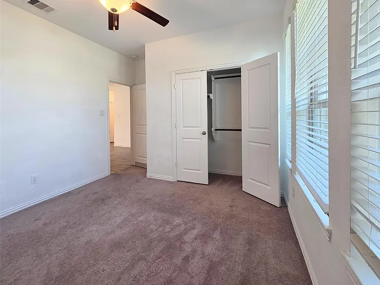 4826 Albany Ridge Ln — Photo 9