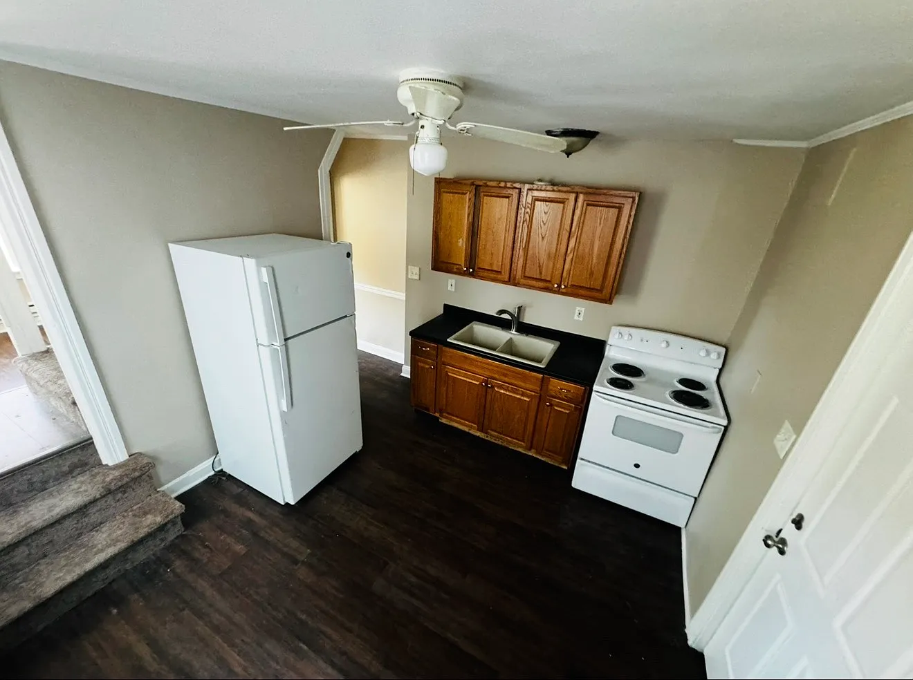 2 bed, $1,050 — Photo 4
