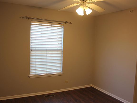 3rd image of 1141 Orleans Dr