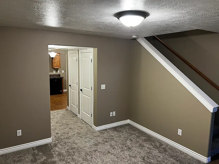 2527 Eagle Dr #TOWNHOUSE — Photo 5