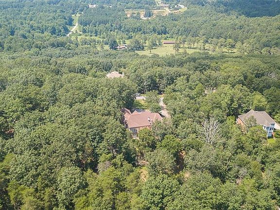 4th image of 2285 Mountain Laurel Dr