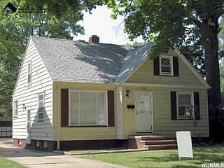 1st image of 3084 W 146th St