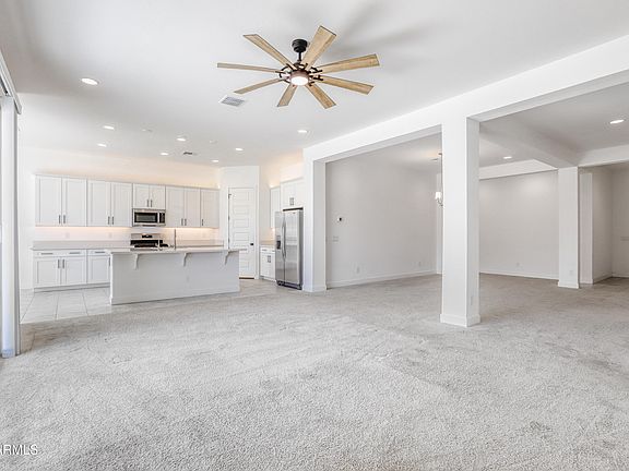 4th image of 8723 W VISTA Avenue