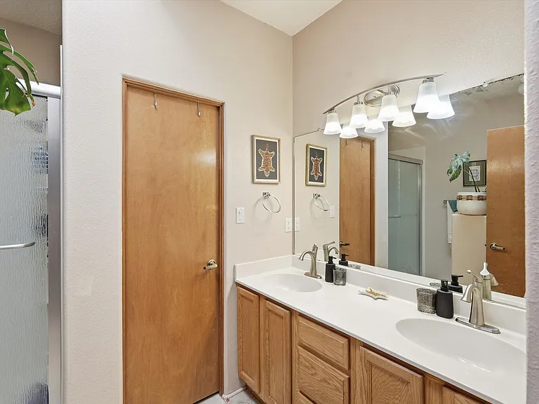 3224 Nizhoni Dr — Photo 14