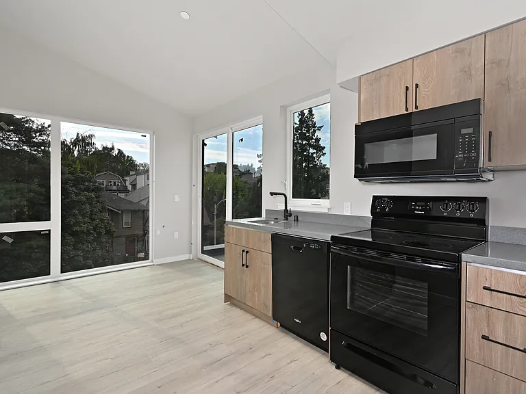 Clara Apartments — Photo 21