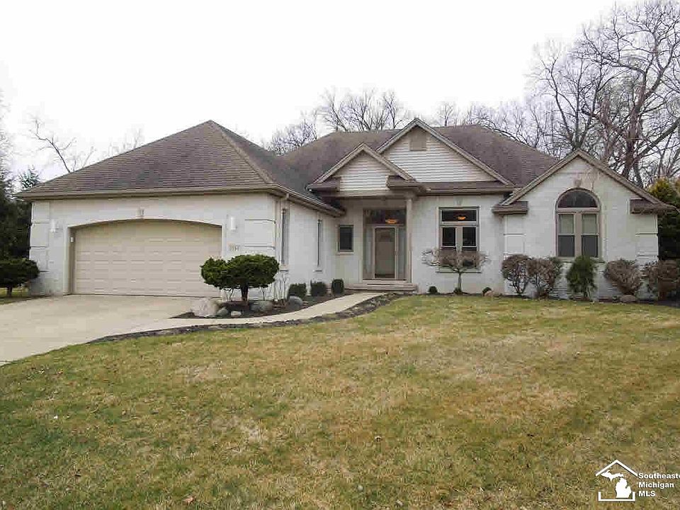 1st image of 3157 W Lennox Ct