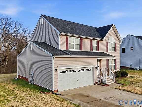 3rd image of 1620 Tree Ridge Rd