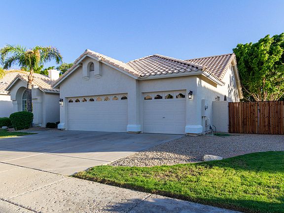 2nd image of 6245 W Rose Garden Ln
