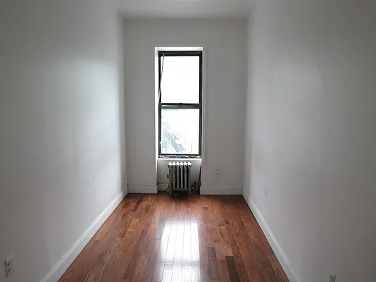 Rented by Bohemia Realty Group | media 11