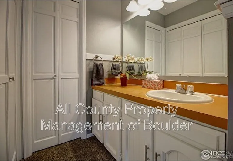 14 Benthaven Pl — Photo 7