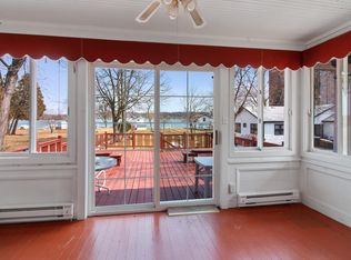 3 N Walworth Ave, Williams Bay, WI 53191