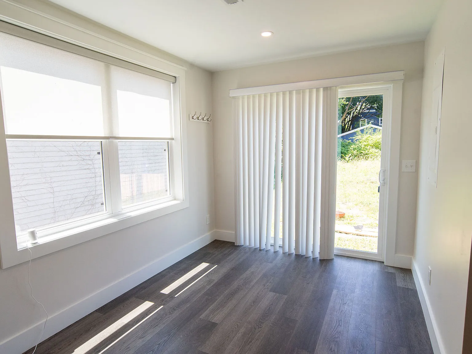 2 bed, 2.5 bath, 1050 sqft, $3,200 — Photo 4