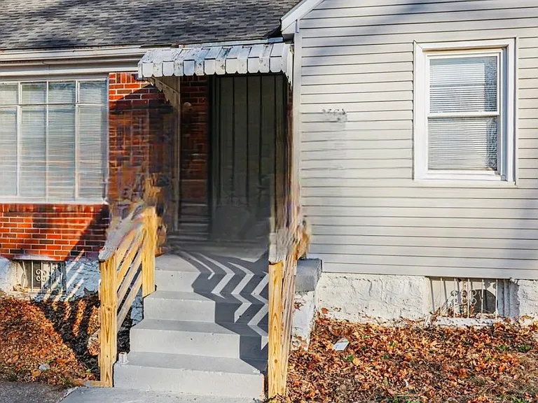 6220 Agnes Ave — Photo 12