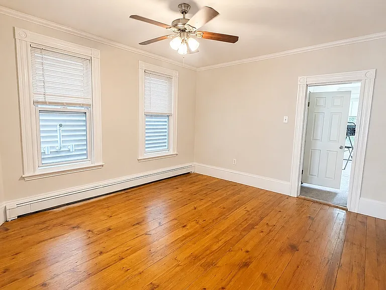 279 Webster St #1 — Photo 4