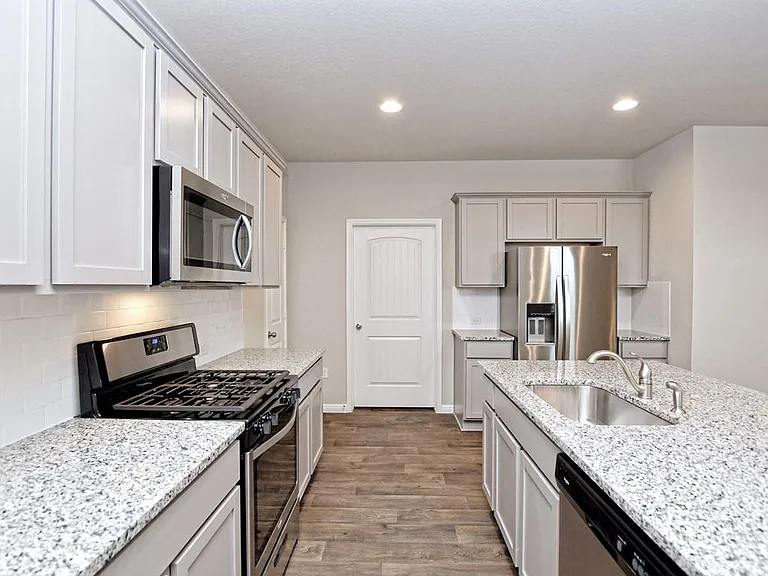 610 Roaring Fork Ln — Photo 4