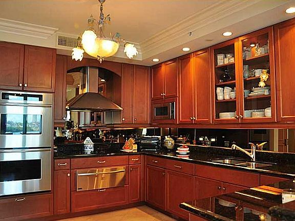 5th image of 3201 NE 183rd St APT 503