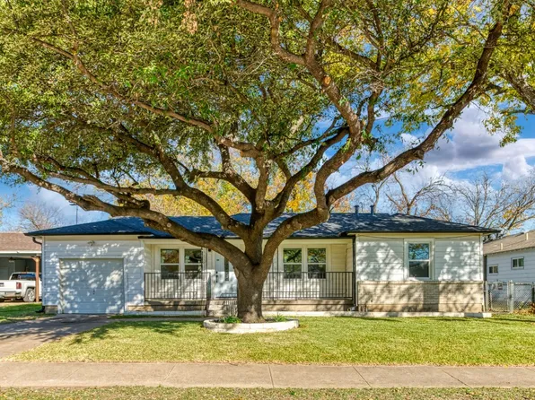 4921 Stephanie Dr, Haltom City, TX 76117