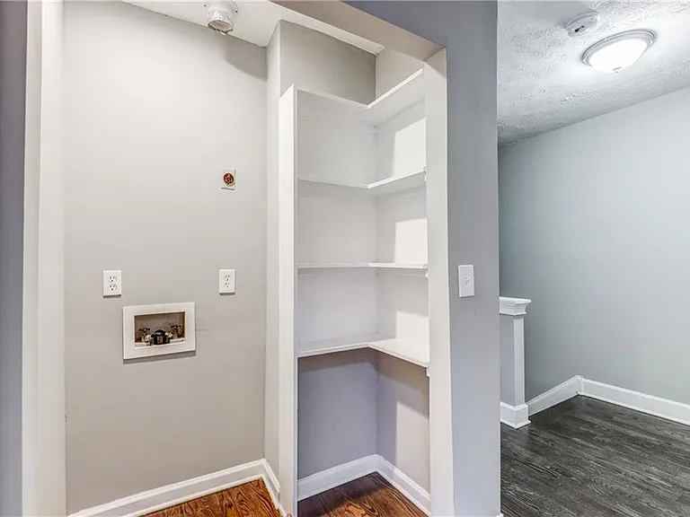 3360 Spring Harbor Dr — Photo 12