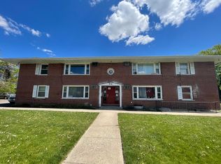 1640 Mark Ave APT B, Elgin, IL 60123