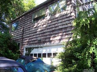 3 Bevin Rd, Northport, NY 11768