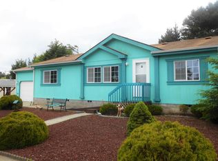 385 SW Double Eagle Dr, Waldport, OR 97394