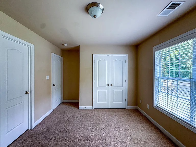 1424 Saint Johns Loop — Photo 13