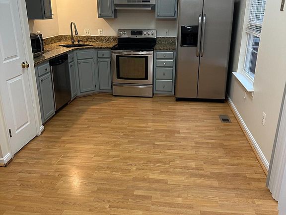 4th image of 11130 Hollowbrook Rd