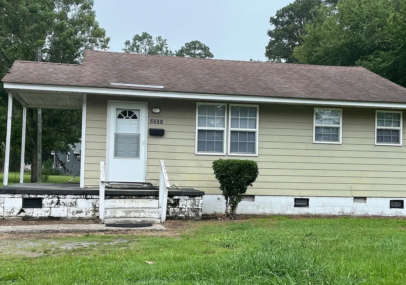 2221 Briarfield Rd. — Photo 1