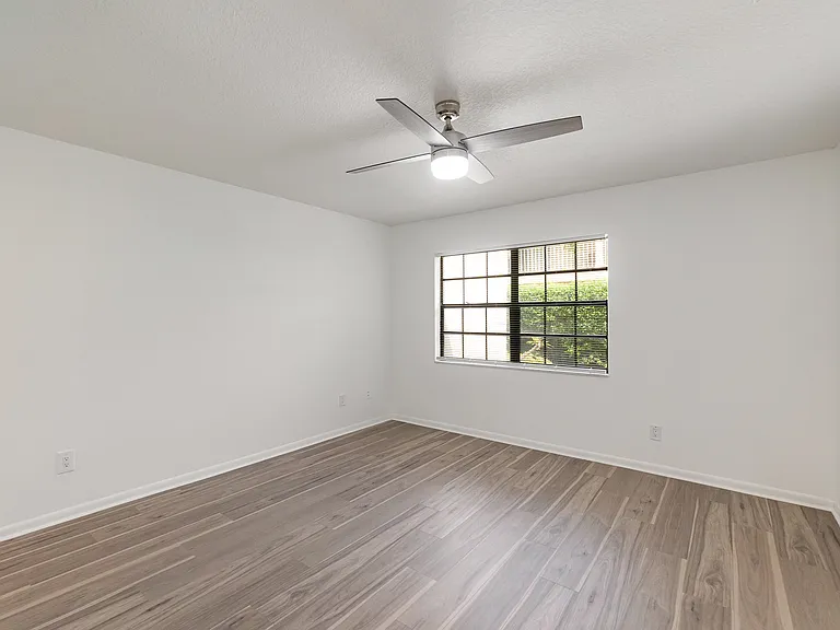255 Paradise Blvd #11 — Photo 16