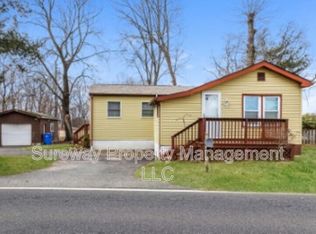 911 Bridgeboro Rd, Edgewater Park, NJ 08010