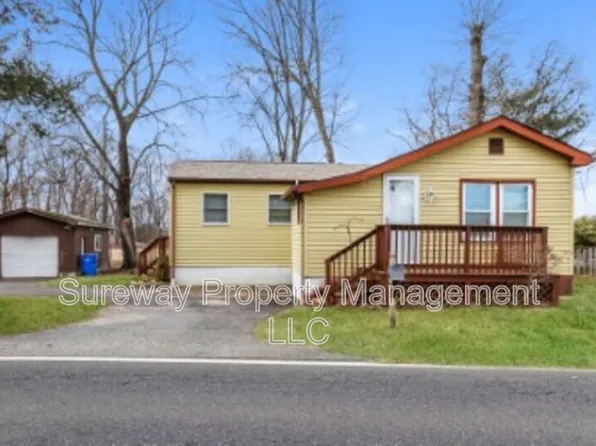 911 Bridgeboro Rd, Edgewater Park, NJ 08010