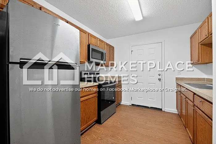 2167 Thomas Ct — Photo 7