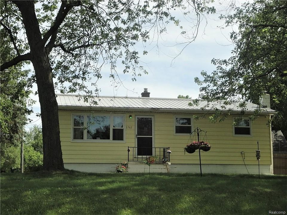 1st image of 5745 Lake Grove Dr