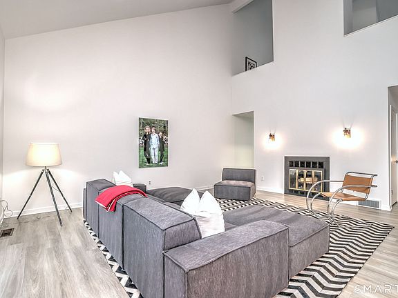 3rd image of 690 Forest Road #651