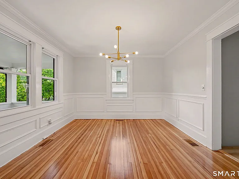 4 Highview Ave — Photo 8