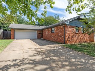 1202 N Blackwelder Ave, Edmond, OK 73034