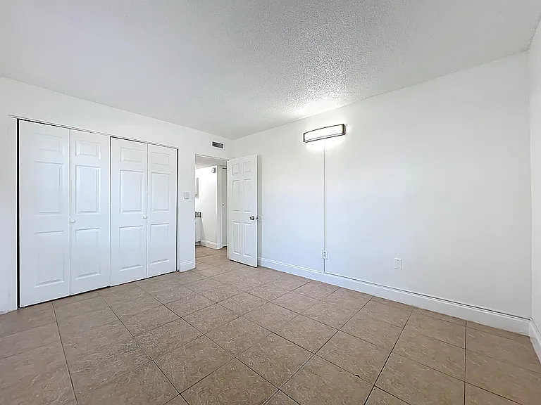 2569 N Alafaya Trl #135 — Photo 11