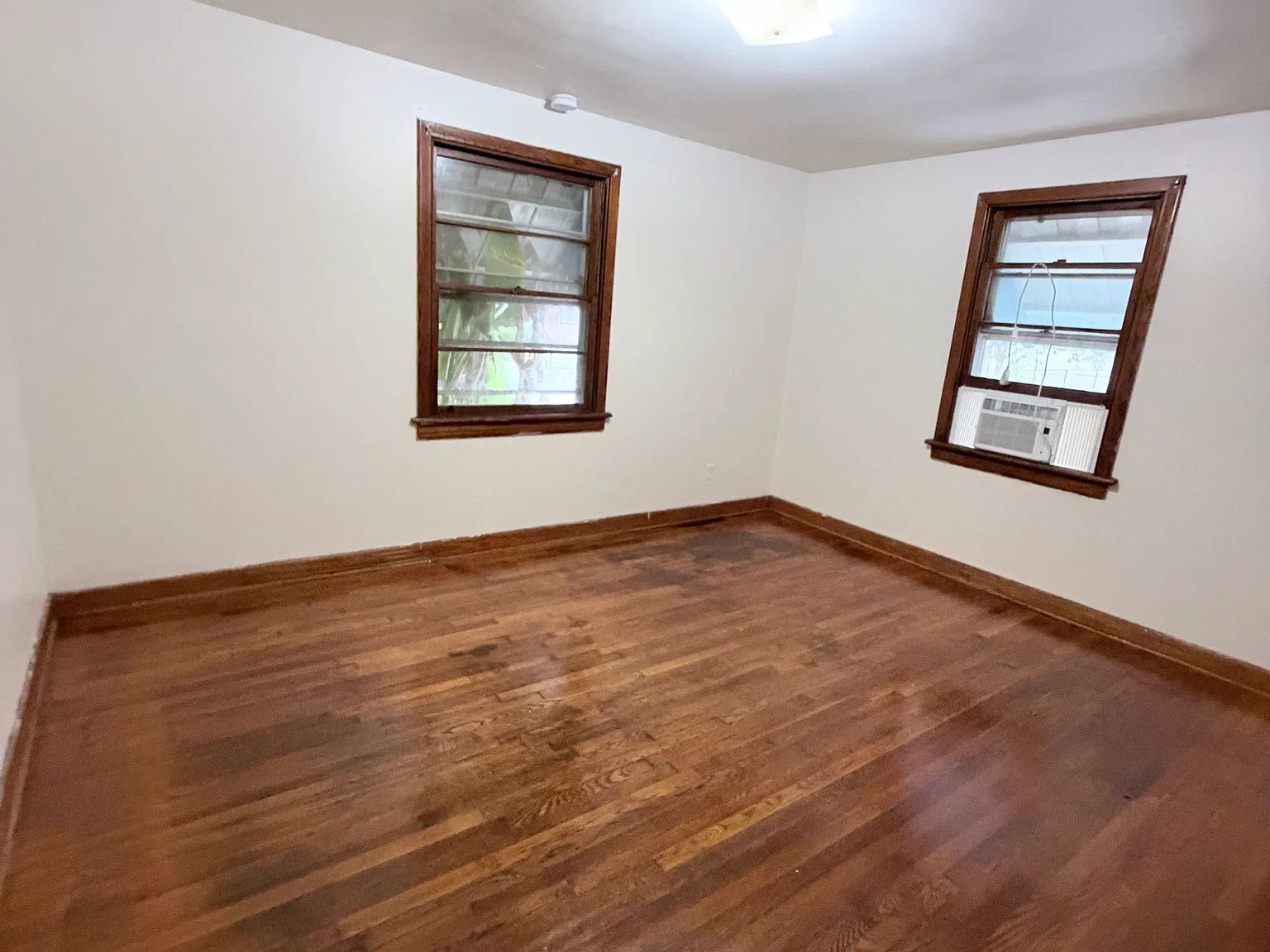 2 bed, 1000 sqft, $1,875 — Photo 4