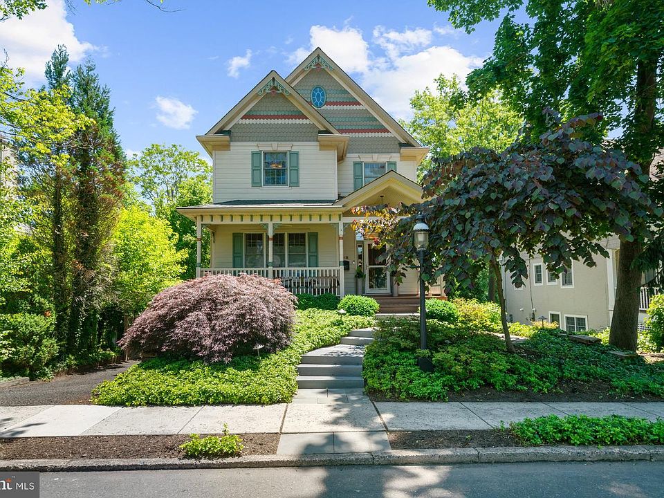 1st image of 388 Linden Ave