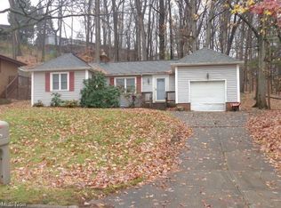 4519 W Ridgewood Dr, Parma, OH 44134