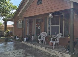 812 Minutemen Dr, Laredo, TX 78046