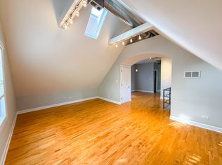 3716 N. Greenview Ave, Chicago, IL 60613