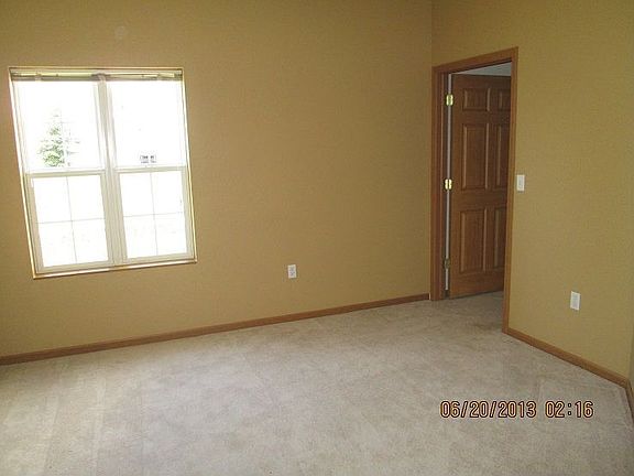 5th image of 6710 Meadowlands Cir Unit 7BB