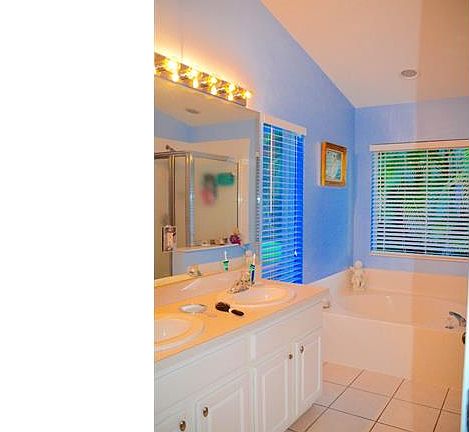 3rd image of 8841 Cypress Preserve Pl