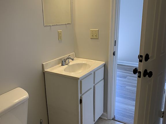 3rd image of 1570 Johnson St #1