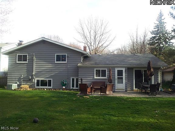 2nd image of 27743 Edgepark Dr