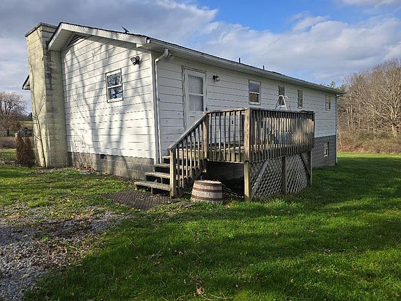 5th image of 141 Winterview Ct