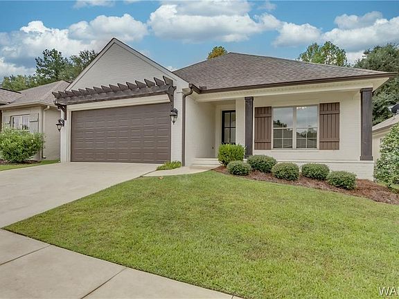 2nd image of 2039 Waterford Ln