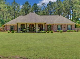 132 Madison Pl, Magee, MS 39111